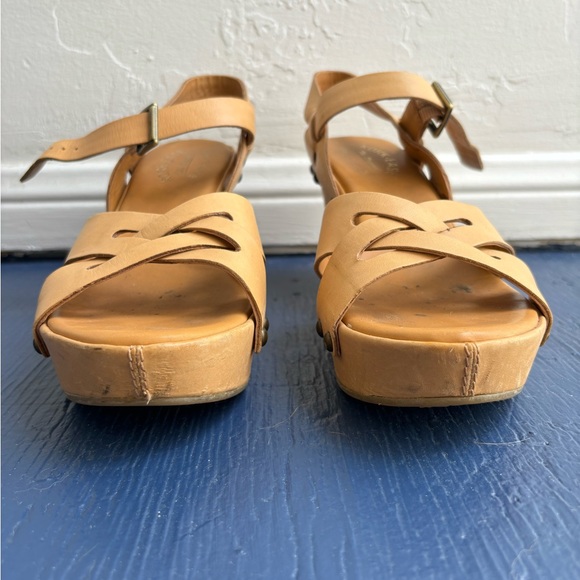 Kork-Ease Bagley Vachetta Leather Block Heel Platform Sandal - Picture 2 of 9